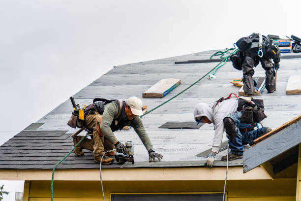 Professional Gutter Installation technician working in Bainbridge, OH